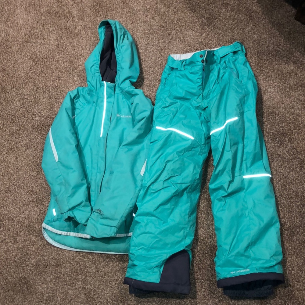 Columbia snow suit. SNOWPANTS included
